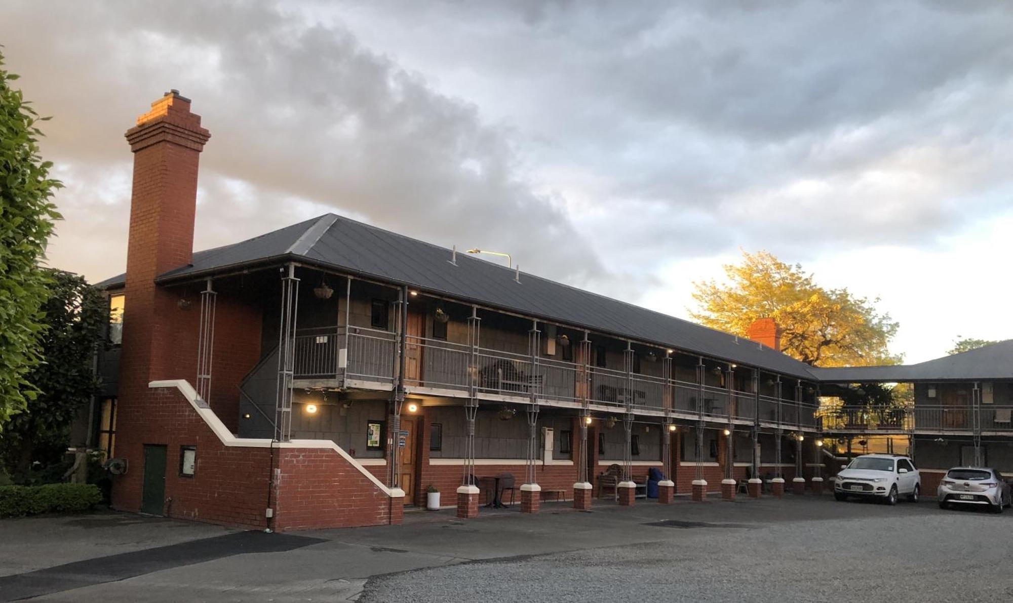 Country Glen Lodge Christchurch Bagian luar foto