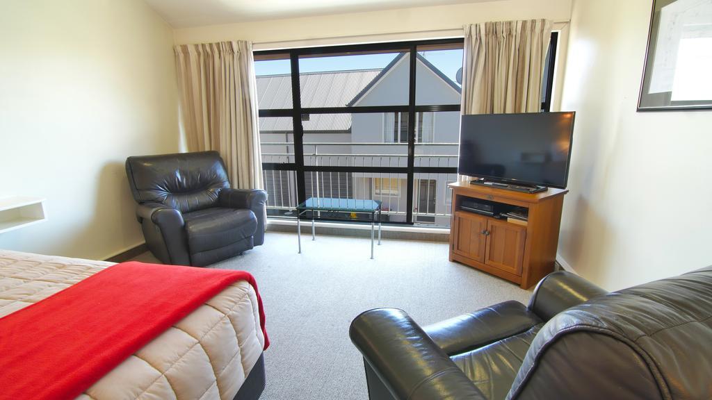 Country Glen Lodge Christchurch Bagian luar foto