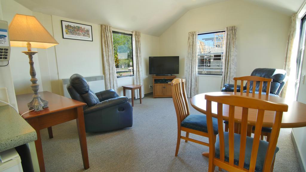 Country Glen Lodge Christchurch Bagian luar foto