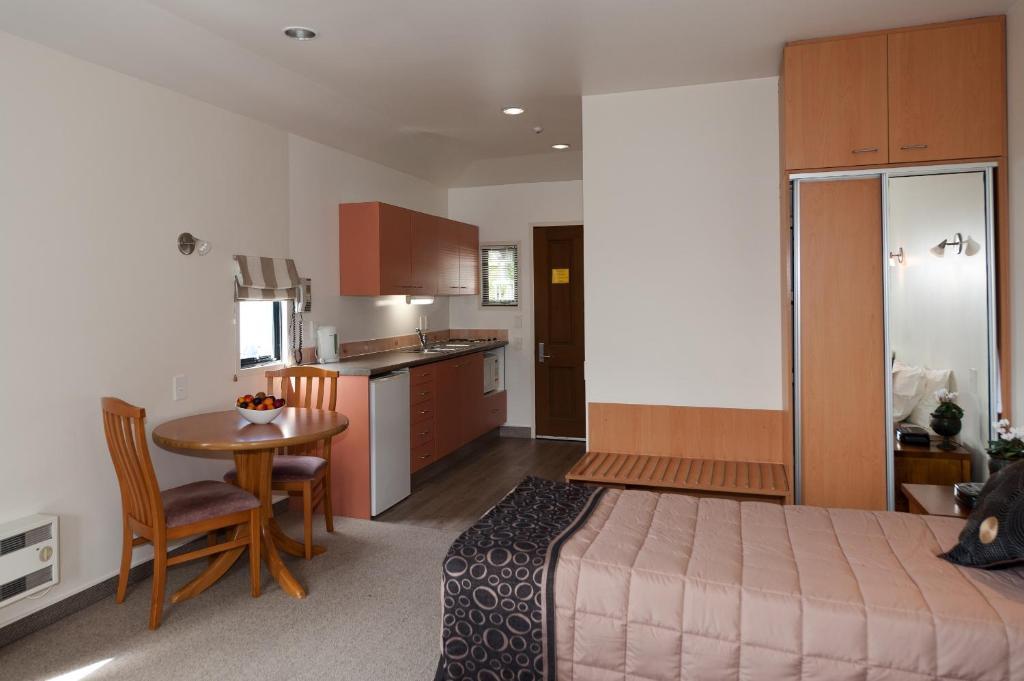 Country Glen Lodge Christchurch Bagian luar foto