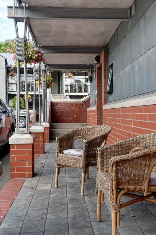 Country Glen Lodge Christchurch Bagian luar foto