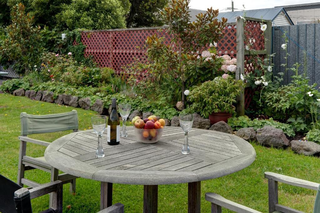 Country Glen Lodge Christchurch Bagian luar foto