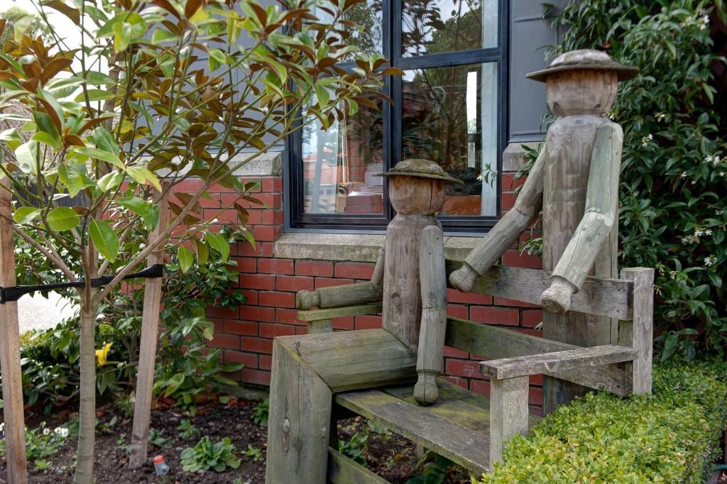 Country Glen Lodge Christchurch Bagian luar foto