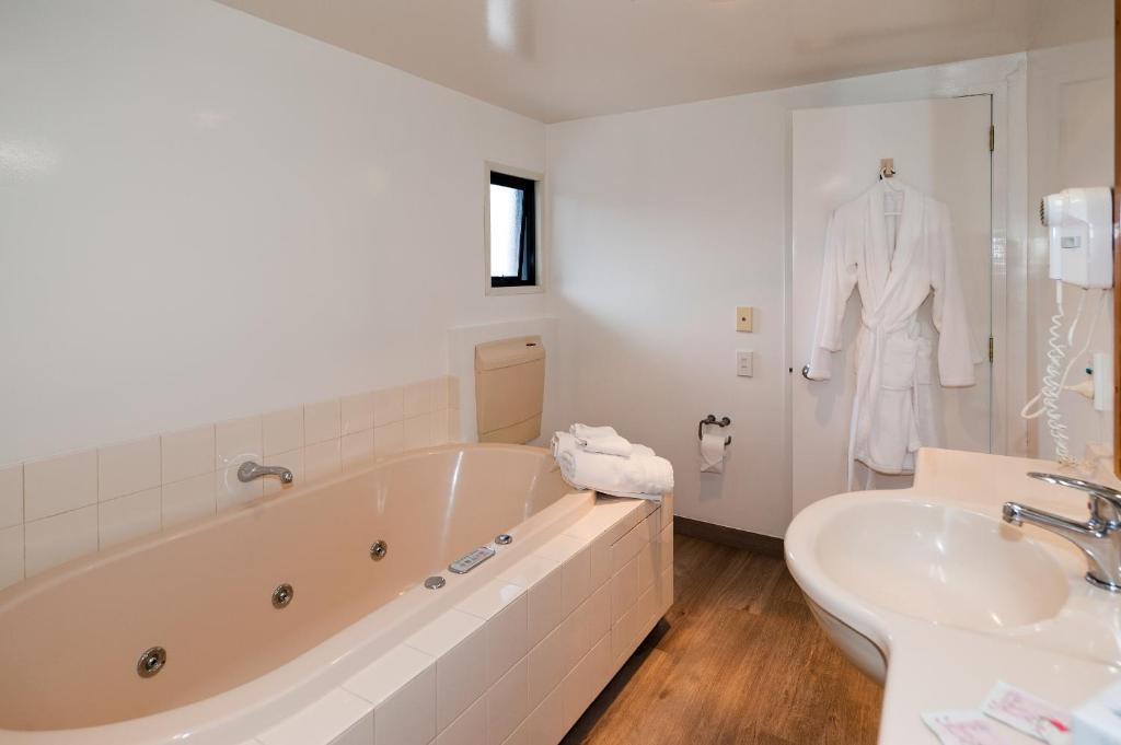 Country Glen Lodge Christchurch Bagian luar foto